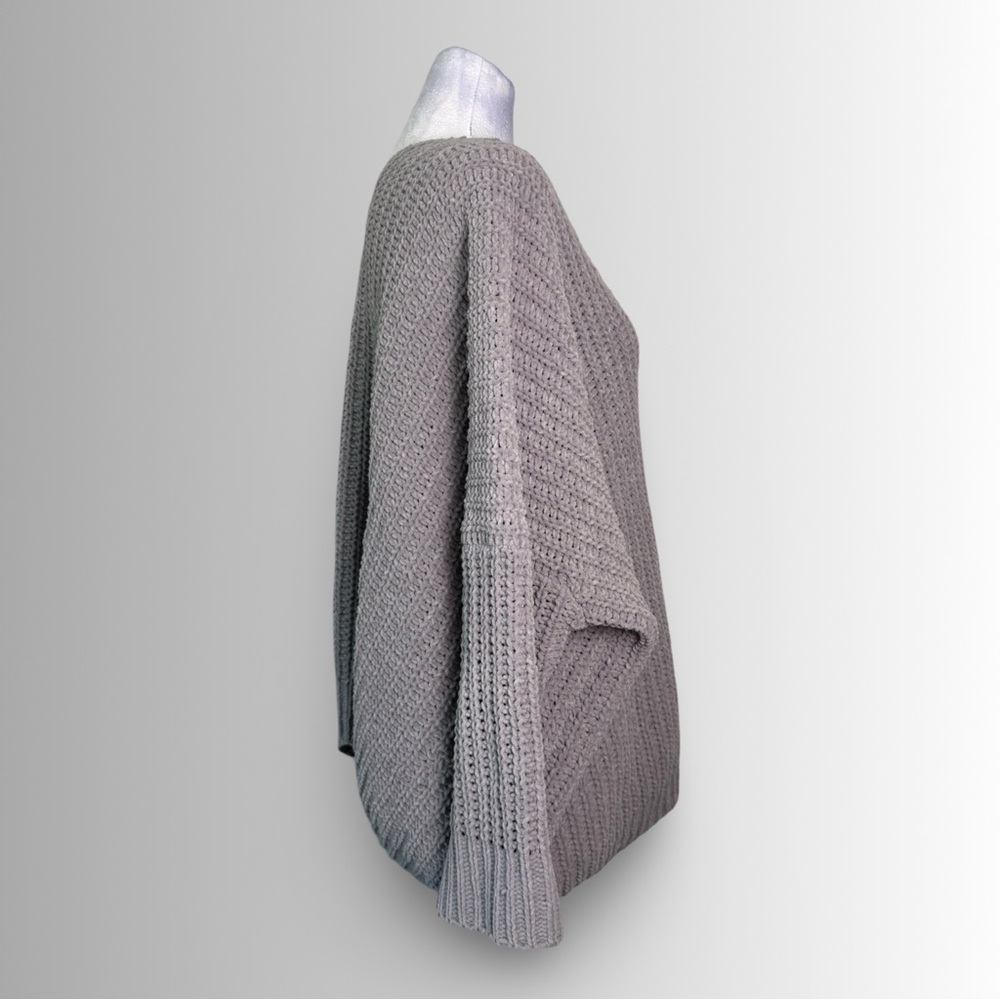 POL Oversized Gray Sweater, Deep V-Neck, Cotton/Poly Blend, Size Large - Picture 3 of 7